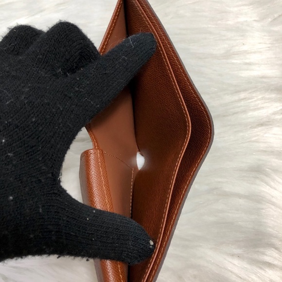 🔥SOLD 🔥Men’s Bifold’s Wallet - Picture 12 of 15